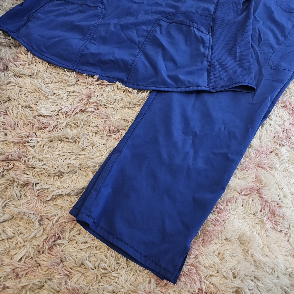Scrubstar Women's Royal Blue Scrub Set - Picture 4 of 7